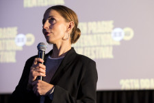 Tuva Novotny: Slepá skvrna