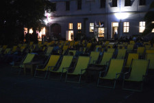 LAST YEAR’S WINNING COMEDY CALL MOM! SCREENED AT KASÁRNA KARLÍN OPEN-AIR CINEMA 