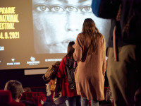 SCREENING: PARENTS VS INFLUENCERS (MICHELA ANDREOZZI)