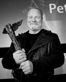 Peter Mullan photo