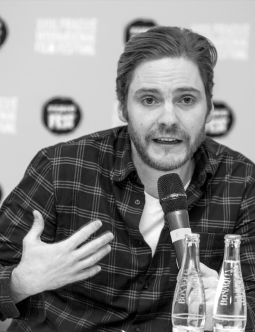 Daniel Brühl photo