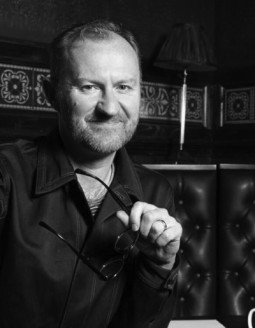 Mark Gatiss photo