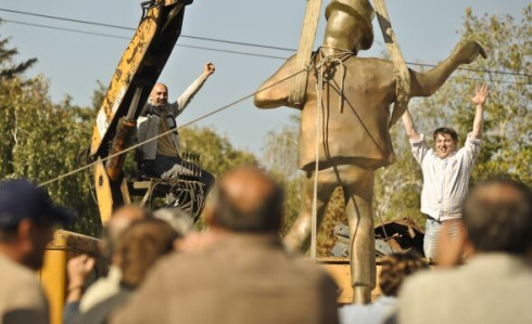 Picture Monument to Michael Jackson