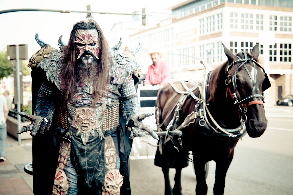 trailer Monstrózní Lordi
