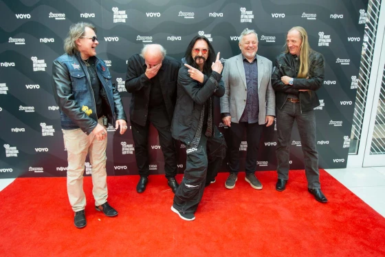 THE PRAŽSKÝ VÝBĚR DOCUMENTARY PREMIERES - Febiofest